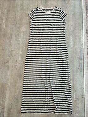 a new day Black & Cream Striped Short Sleeve Maxi Dress